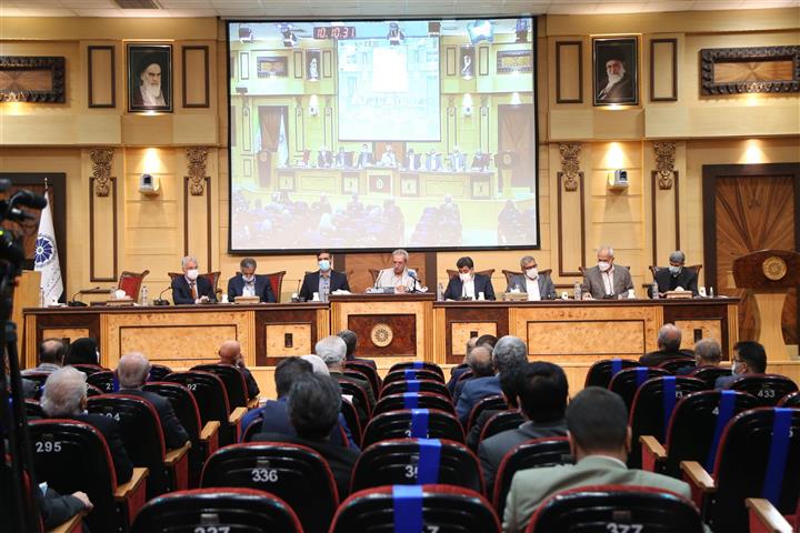 منافع اتاق بازرگانی و مناطق آزاد باید به یکدیگر گره بخورد